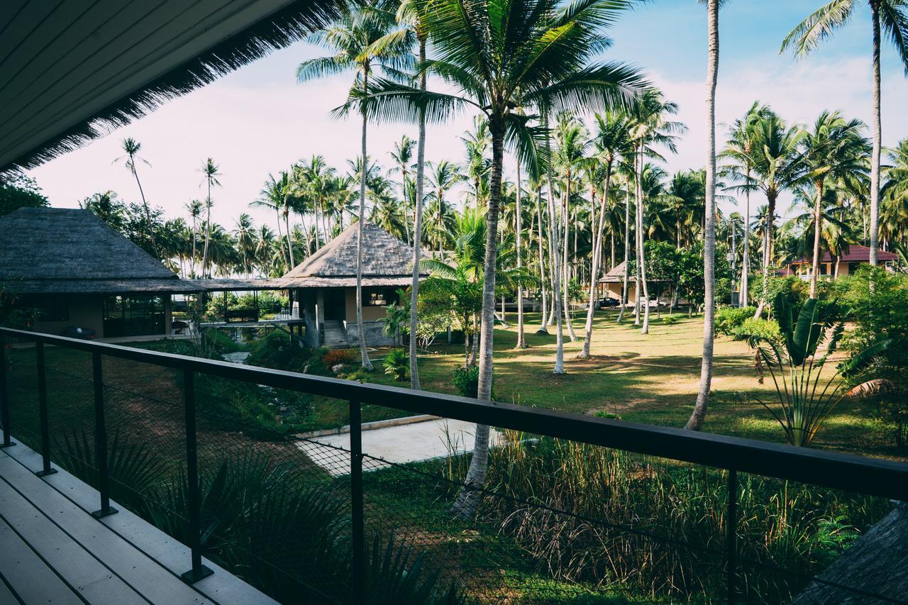 Hotel Le Motu à Taling Ngam Beach Extérieur photo